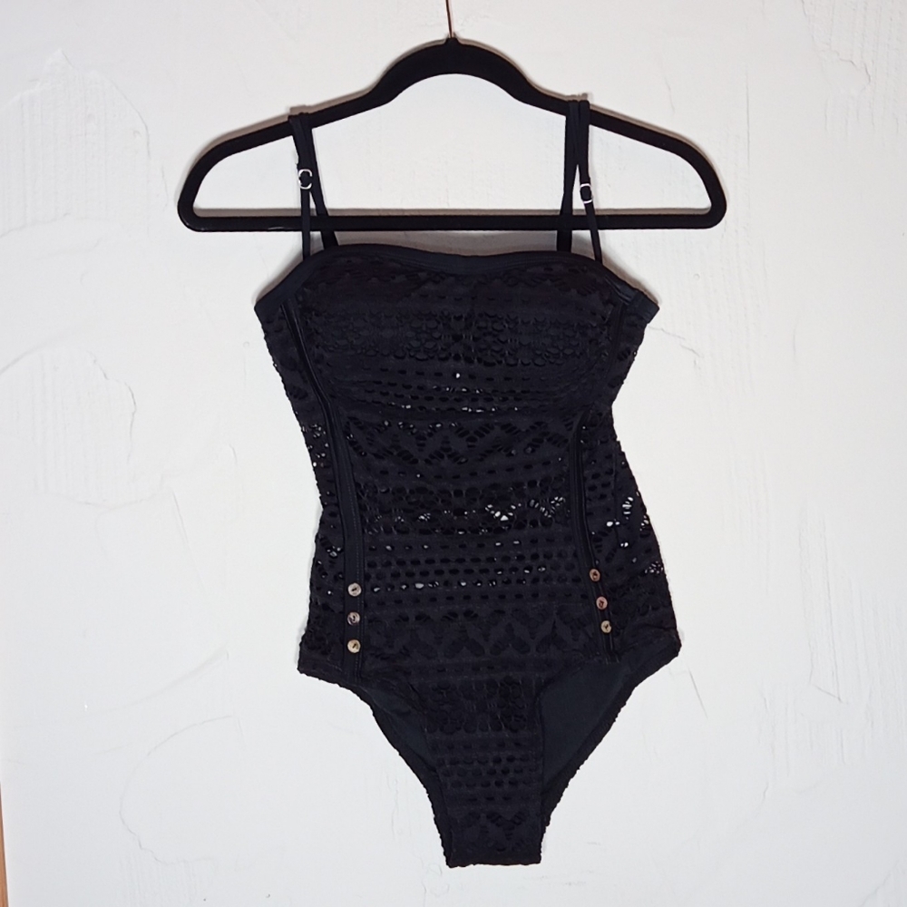 Lookbook Store Swimsuit size 2